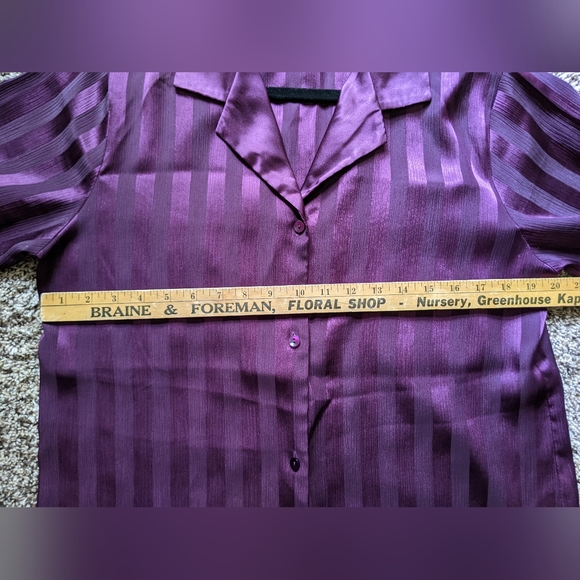 Halston Plum Sleep Shirt - MED - Picture 5 of 8